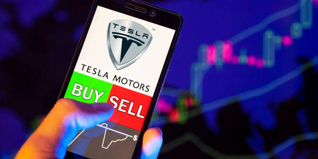 Investor of 'Big Short' sold 800K Tesla shares