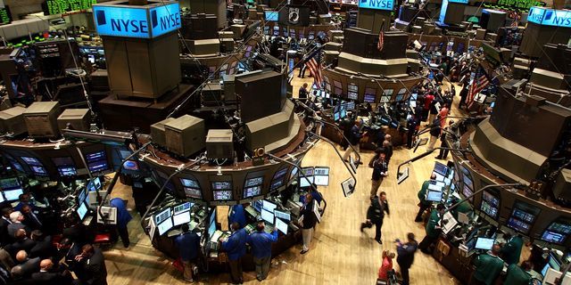 Wall Street: traders await corporate reports 