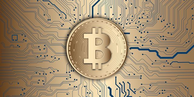 Bitcoin dives, extending crypto descend 